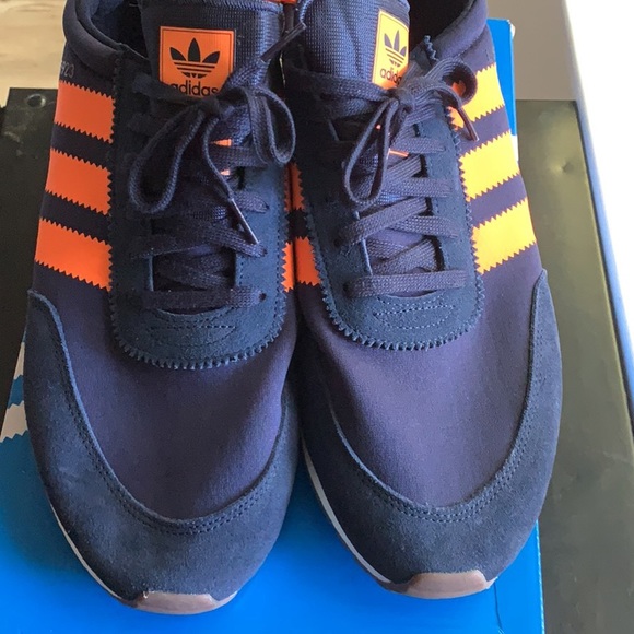 Adidas Foam Runner - Picture 2 of 3